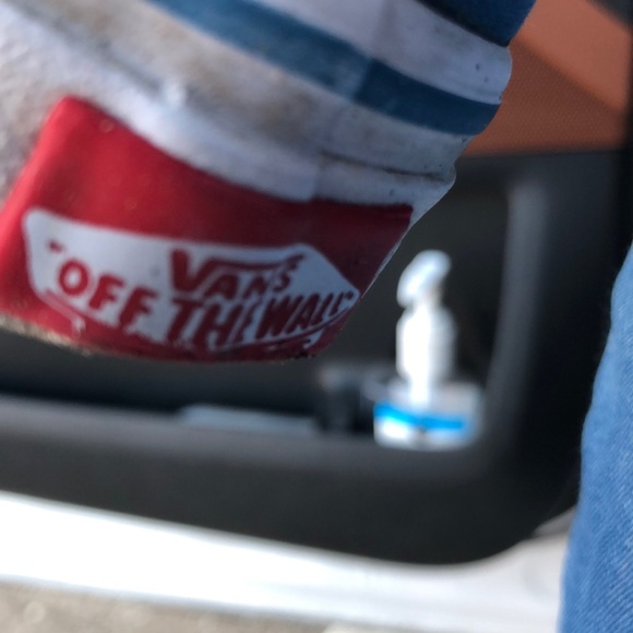 Meet your Posher, T - Picture 1 of 1